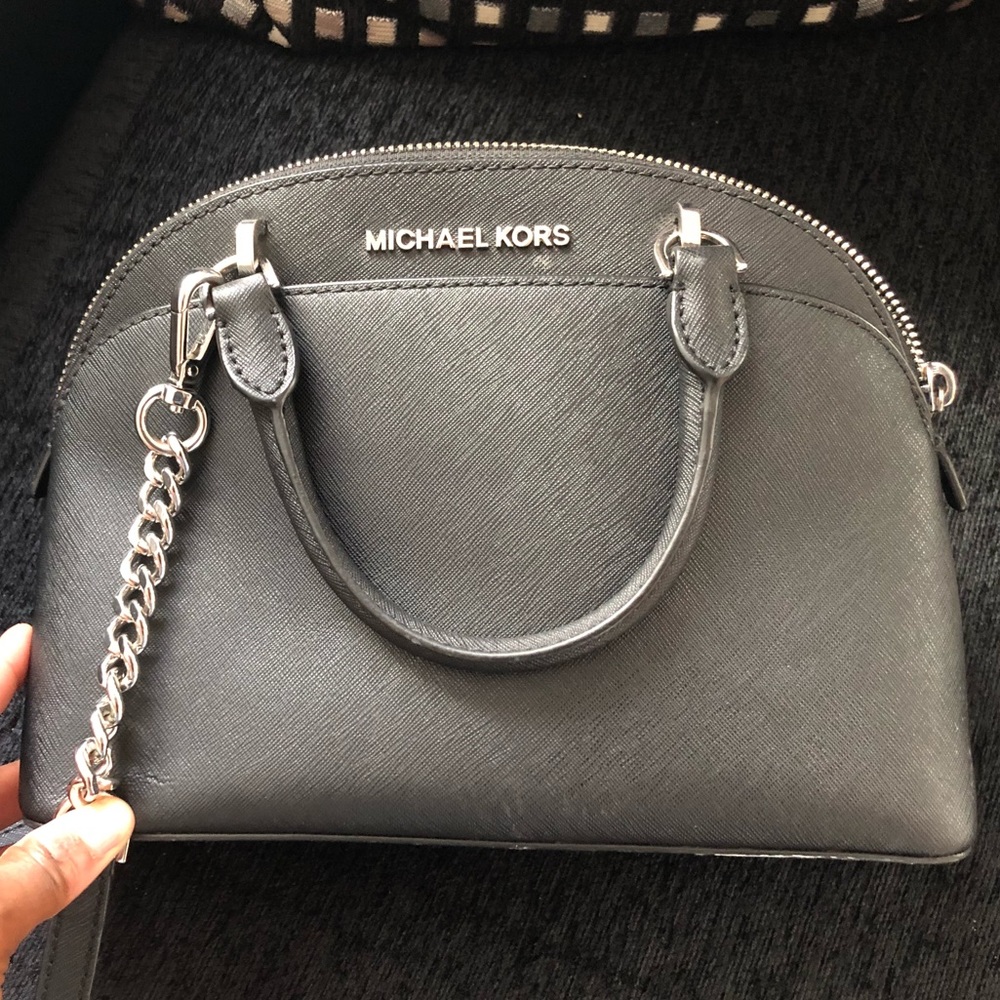 Michael kors satchel purse
